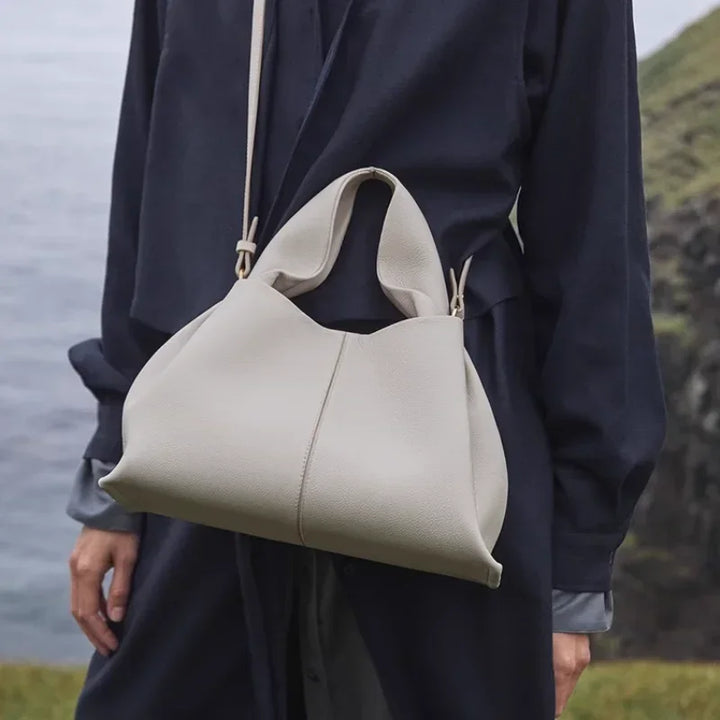 Noiré | Sculpted Minimal Statement